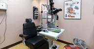 تعمیر و نصب دستگاه‌های چشم‌پزشکی | سرویس تخصصی تجهیزات بینایی