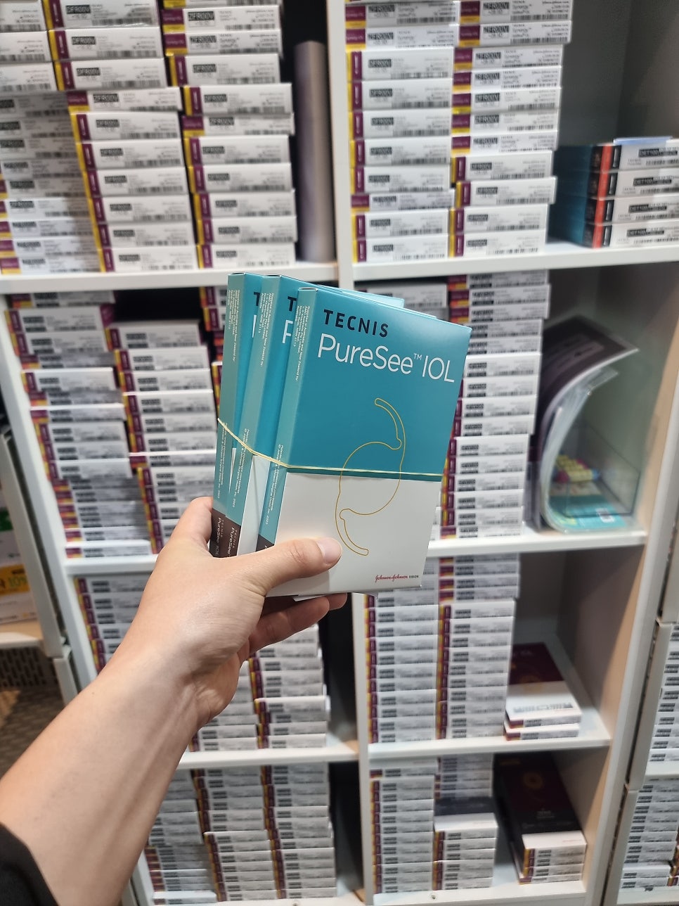 فروش لنزهای جراحی اب مروارید به قیمت دولتی